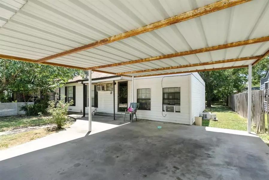 1010 SE 19th Street, Mineral Wells, TX 76067