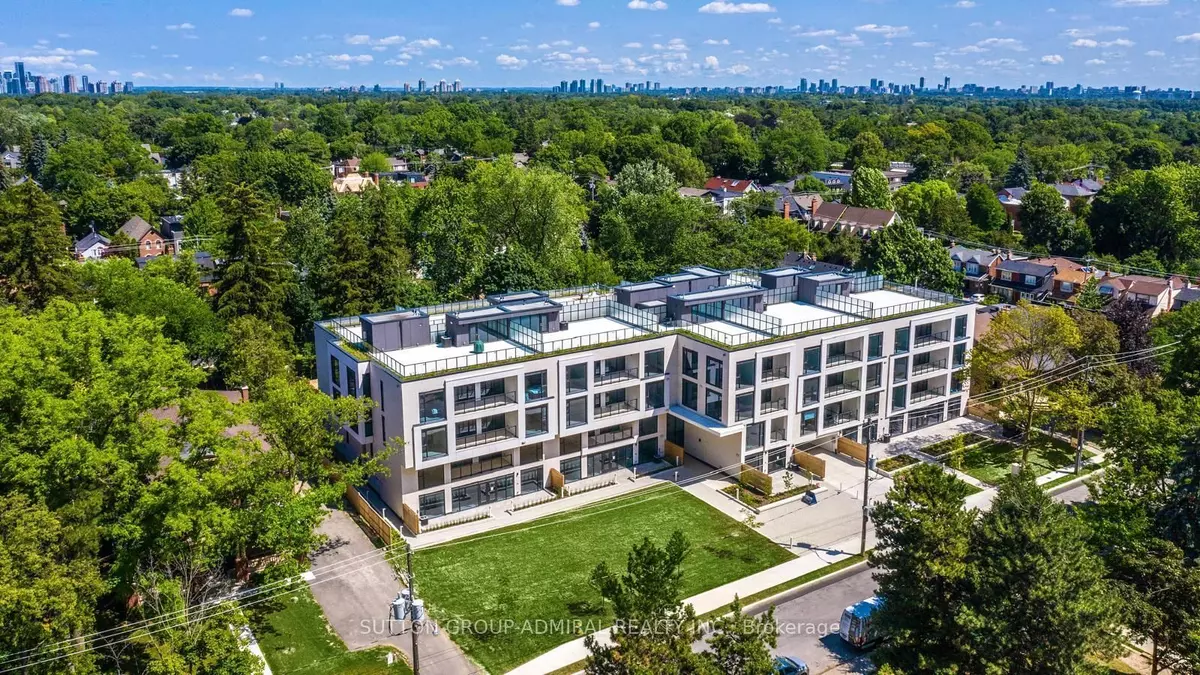 Toronto C10, ON M4P 1Z8,200 Keewatin AVE #PH408