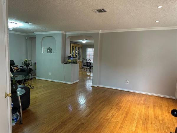 Lewisville, TX 75077,2044 Talon Drive