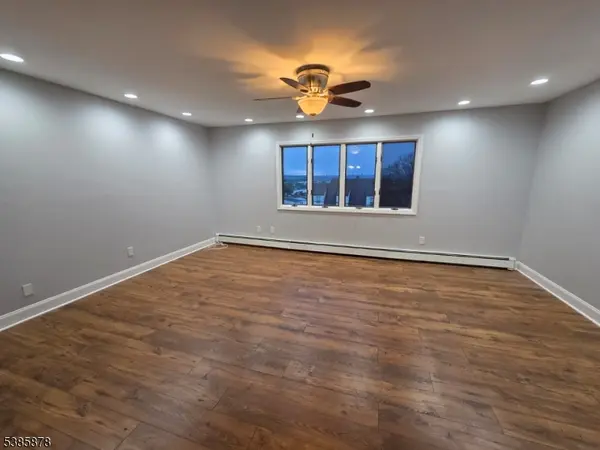 Carlstadt Boro, NJ 07072,730 5Th St