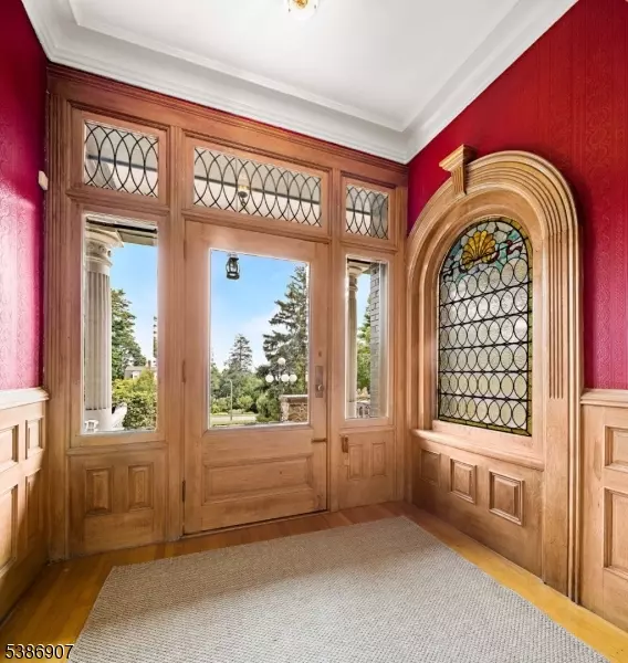 Montclair Twp., NJ 07042,74 S Mountain Ave