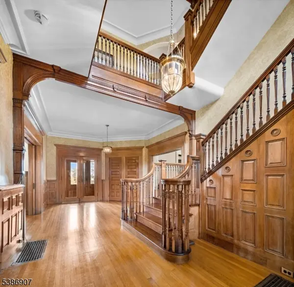 Montclair Twp., NJ 07042,74 S Mountain Ave