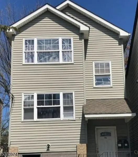 76 Arch St, Paterson City, NJ 07522