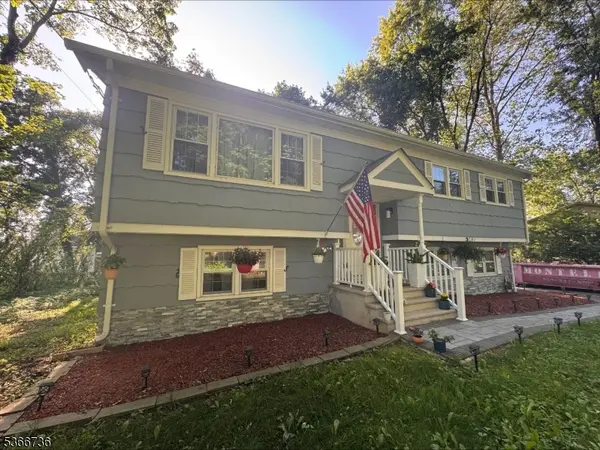 31 Orchard St, Mount Olive Twp., NJ 07828
