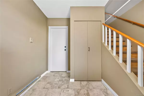 Nanaimo, BC V9R 6J2,197 Calder Rd