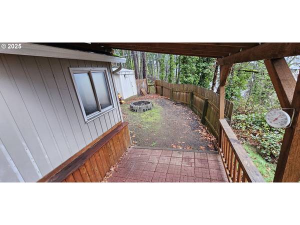 420 W D AVE, Drain, OR 97435