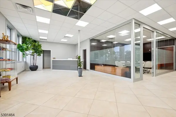 Branchburg Twp., NJ 08876,3087 Us Highway 22