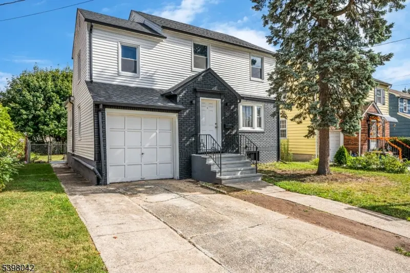 Belleville Twp., NJ 07109,16 Pleasant Ave