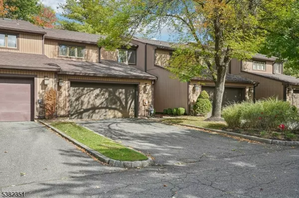 Wayne Twp., NJ 07470,29 Ponds Cir