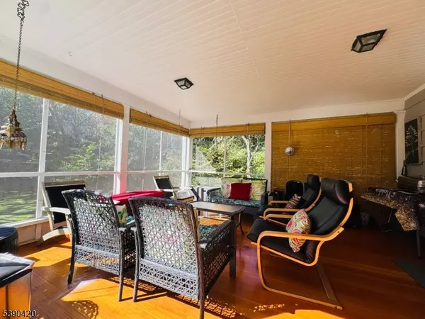 Millburn Twp., NJ 07078,17 Highland Ave