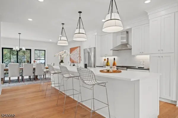 Old Tappan Boro, NJ 07675,147 Central Ave Unit 17 #17