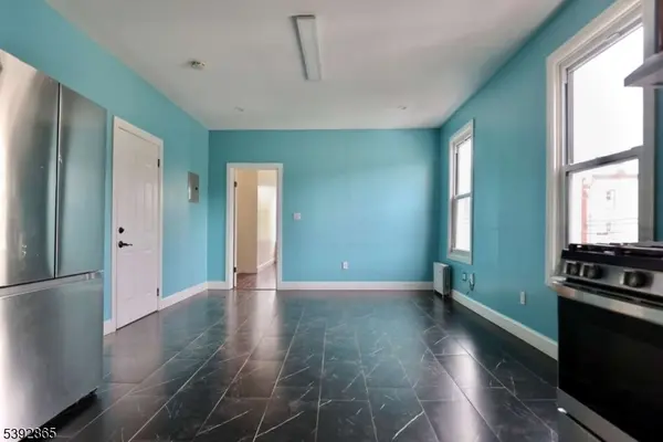 Elizabeth City, NJ 07206,255 Magnolia Ave 2