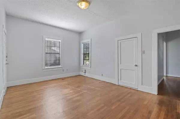 Denton, TX 76205,516 Mill Street #B