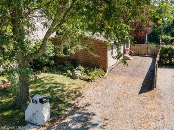 Royal Oak, MI 48067,402 N West ST