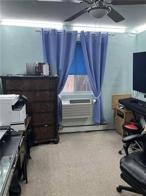 Bronx, NY 10457,2135 Crotona AVE #2B