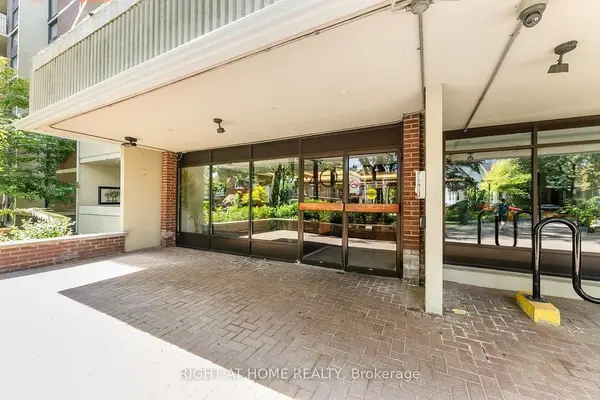 Toronto C08, ON M4Y 2K2,40 Homewood AVE #2201