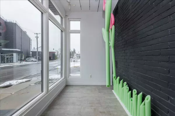 Barrie, ON L4M 1L4,18 Worsley ST