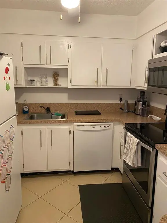 Deerfield Beach, FL 33441,1100 SE 4th Ave #9