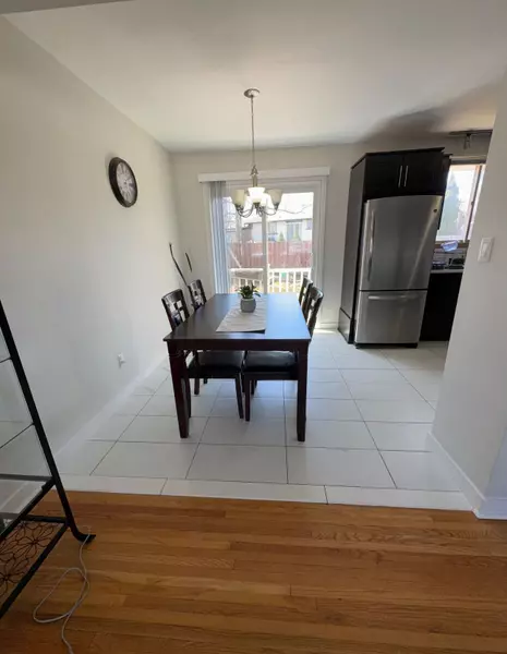 33 Laird (Upper) DR, St. Catharines, ON L2P 3E3