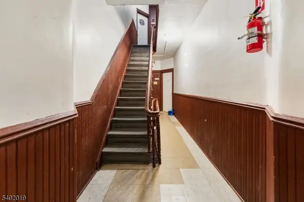 Union City, NJ 07087,123 47Th St