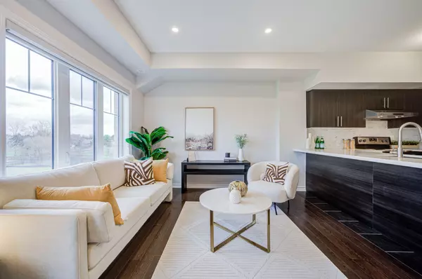 Toronto E05, ON M1W 0A5,13 Eaton Park LN #16