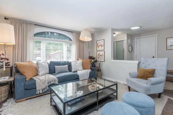 Barrie, ON L4N 8E3,139 Columbia RD