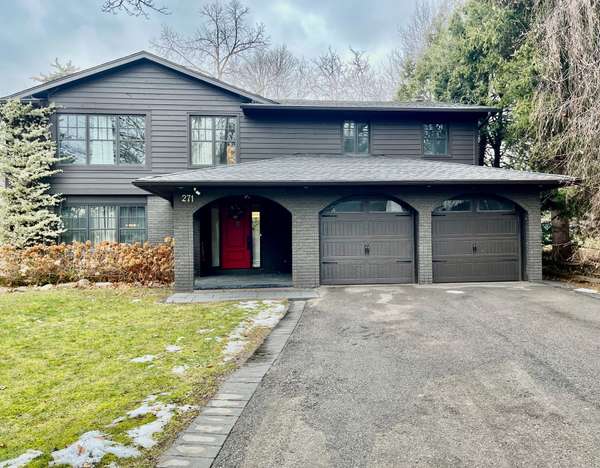 271 Lawson ST, Oakville, ON L6J 5R7