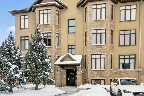 30 Prestige CIR #6, Orleans - Cumberland And Area, ON K4A 0W9