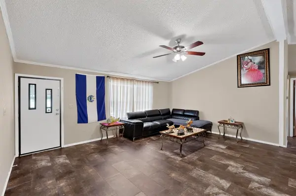 Kaufman, TX 75142,6711 County Road 140