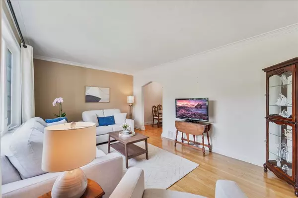 Toronto C07, ON M2N 1J9,274 Poyntz AVE