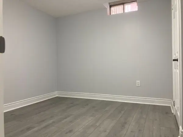 Brampton, ON L6Y 4K1,174 Torrance Wood