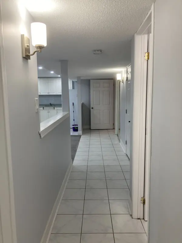 Brampton, ON L6Y 4K1,174 Torrance Wood