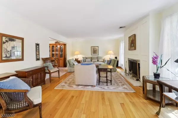 Little Falls Twp., NJ 07424,22 Notch Park Rd