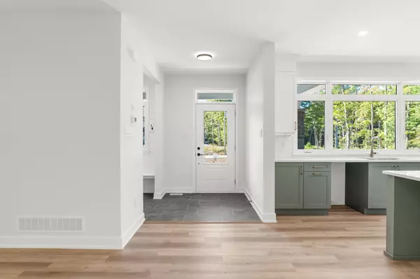 Mcnab/braeside, ON K7S 0H8,80 Hogan DR