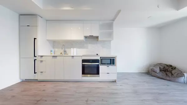 Toronto C08, ON M5B 0E6,252 Church ST #1905