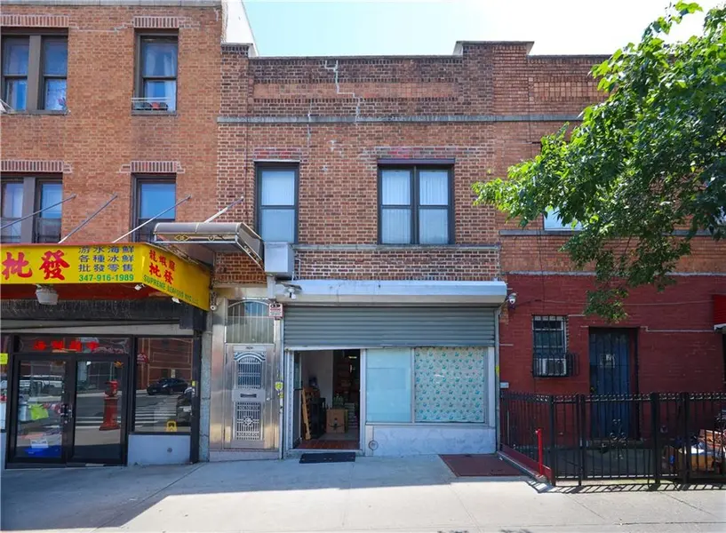 3903 7th AVE, Brooklyn, NY 11232