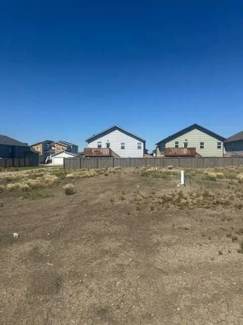 Grande Prairie, AB T8W 0M4,11850 84 AVE #118