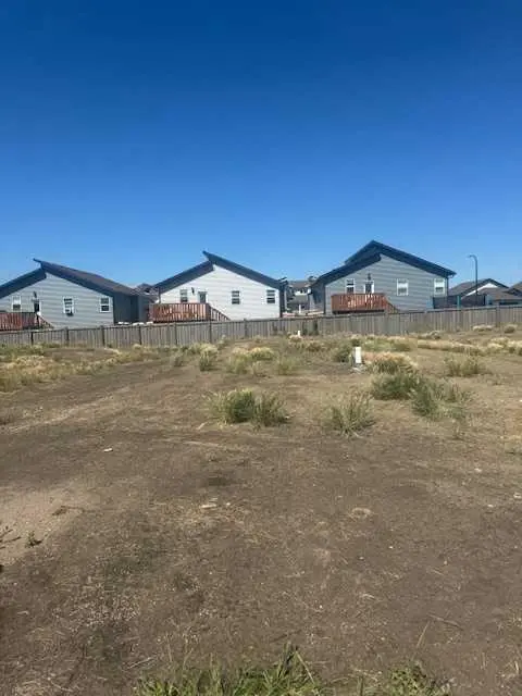 Grande Prairie, AB T8M 0M4,11850 84 AVE #124