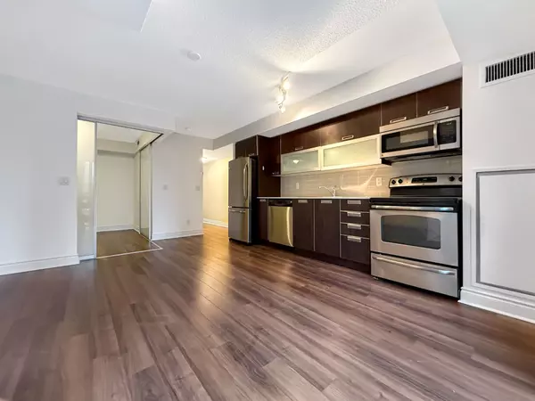 Toronto C08, ON M4Y 2W7,28 Ted Rogers WAY #308