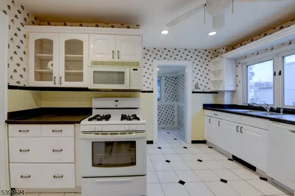 Maplewood Twp., NJ 07040,101 Baker St