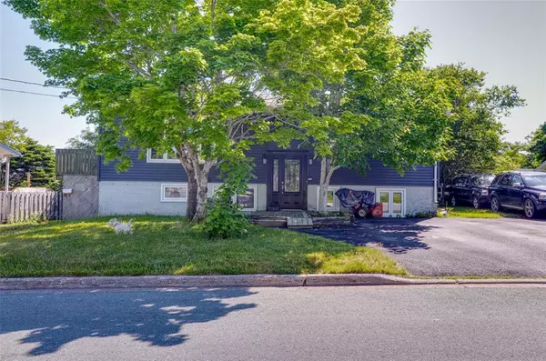 3 Jersey Avenue, Mount Pearl, NL A1N 1T8