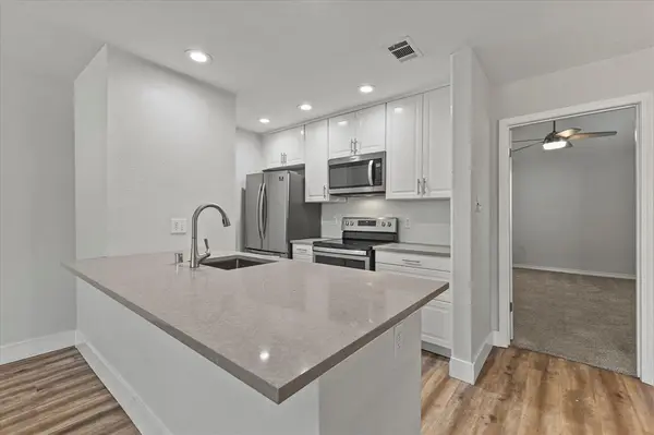 Dallas, TX 75254,5616 Preston Oaks Road #208