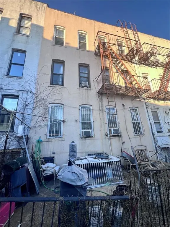 1012 57th ST, Brooklyn, NY 11219