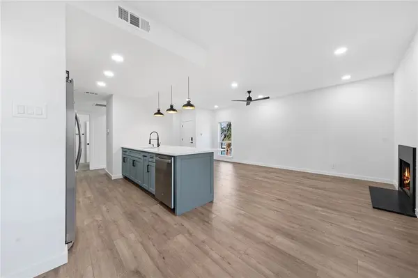 Dallas, TX 75231,8601 Park Lane #121