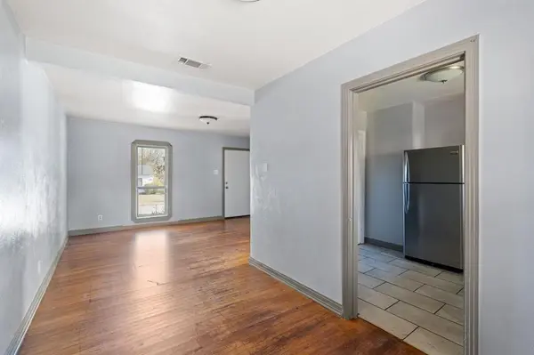 Dallas, TX 75216,2725 Bowling Green Avenue