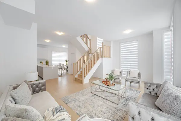 Caledon, ON L7E 4L2,1 Taylor CT