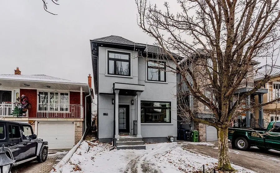 75 Holmstead AVE, Toronto E03, ON M4B 1T3