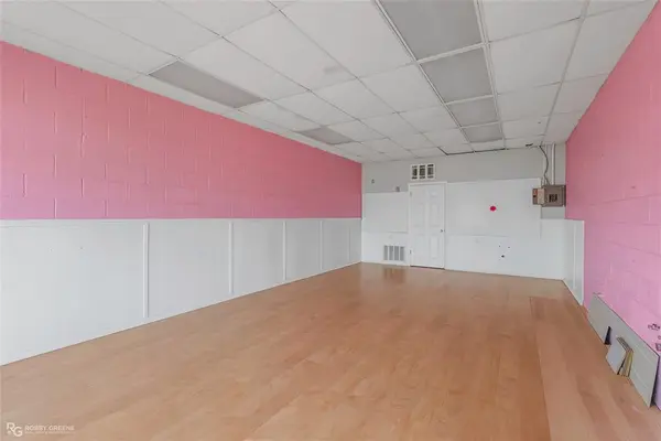 Bossier City, LA 71111,3810 E Texas Street