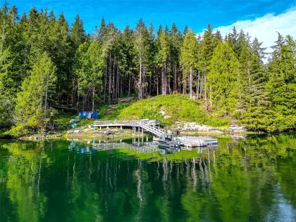 Bamfield, BC V0R 2B0,Lot E Cheeyah Island