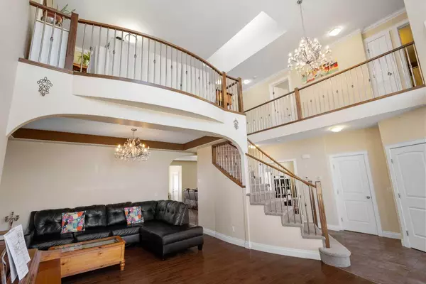 Langdon, AB T0J 1X1,431 Railway PL SE